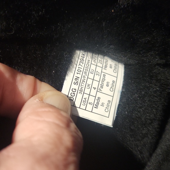 UGG Bailey Bow boots - Picture 3 of 5